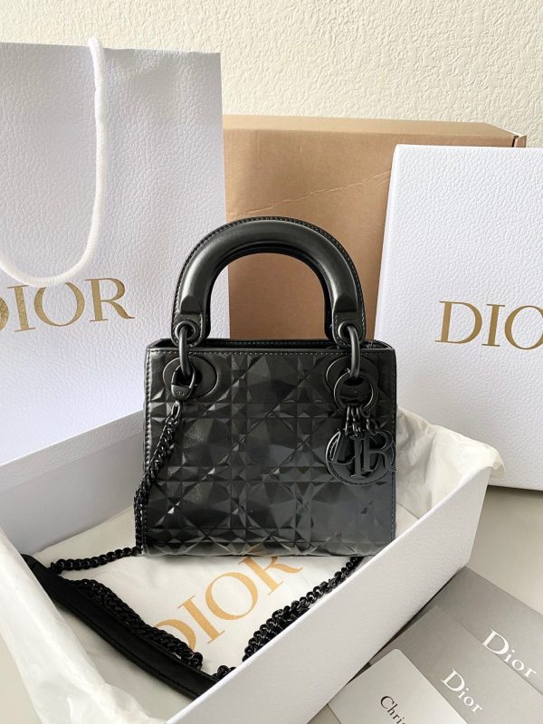 Túi Xách Dior Lady Matte Siêu Cấp Nữ Màu Đen Hoạ Tiết Kim Cương 17cm (2)
