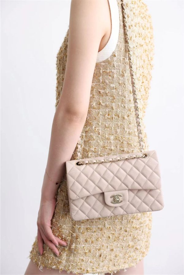 Túi Xách Nữ Chanel Classic Like Auth Màu Hồng Khoá Vàng Nhạt Size 23cm (2)