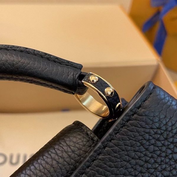 Túi Xách Nữ Louis Vuitton LV Capucines Like Auth Màu Đen Khoá Vàng Size 21x14x8cm (2)