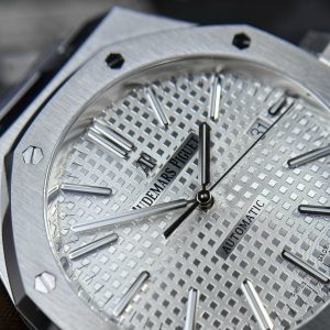 Đồng Hồ Audemars Piguet Royal Oak 15400ST Rep 1:1 Mặt Trắng APS