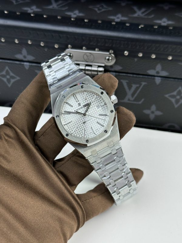 Đồng Hồ Audemars Piguet Royal Oak 15400ST Rep 1:1 Mặt Trắng APS