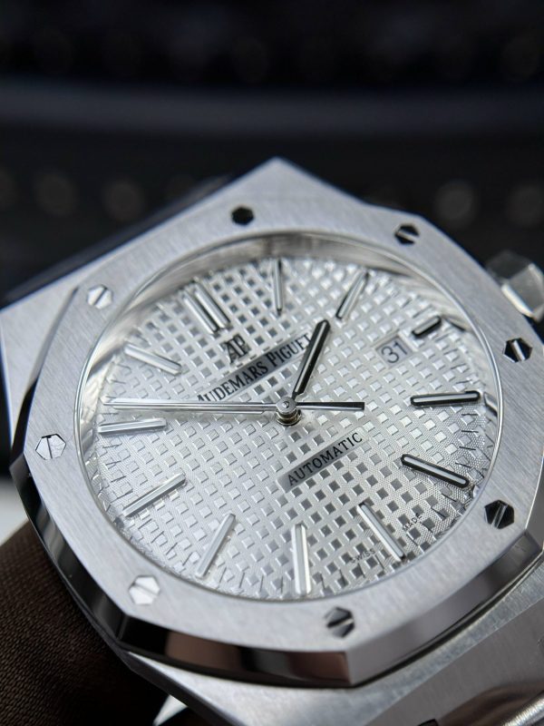 Đồng Hồ Audemars Piguet Royal Oak 15400ST Rep 11 Mặt Trắng APS (5)