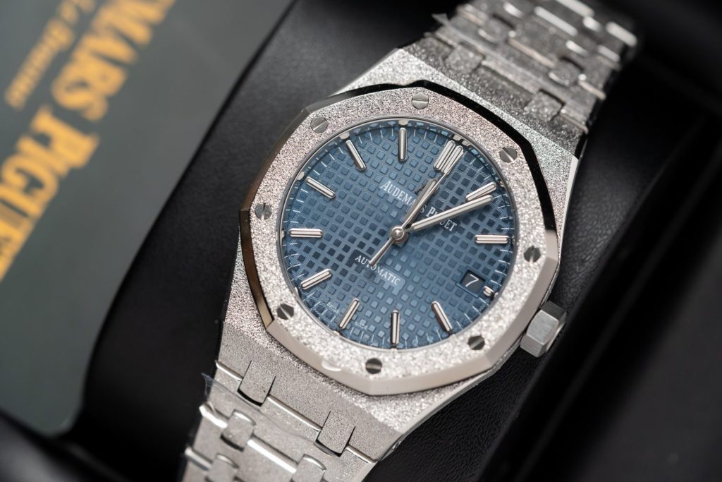 Đồng Hồ Audemars Piguet Royal Oak 15454BC Blue Dial Chế Tác 37mm (2)