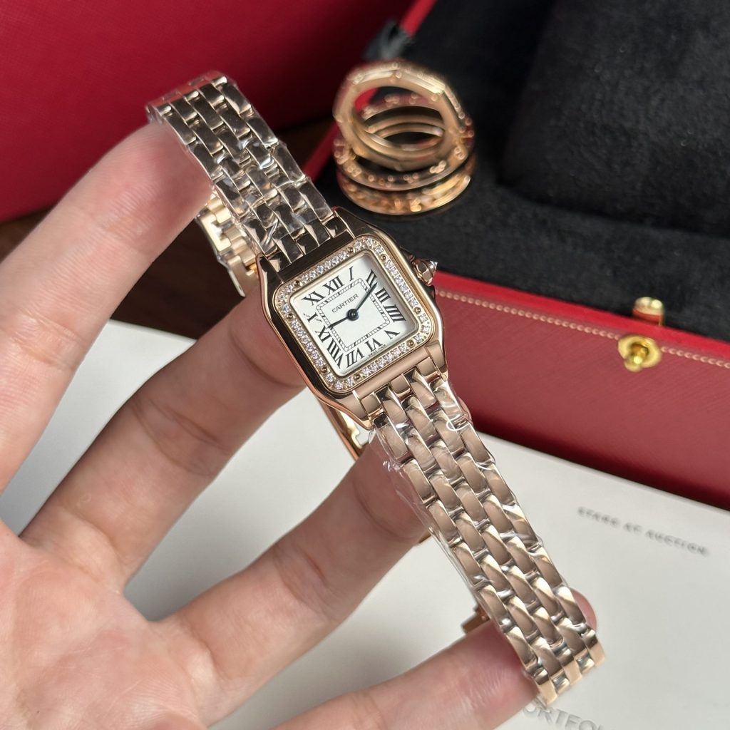 Đồng Hồ Cartier Panthere Chế Tác Nữ Màu Vàng Hồng Đính Đá BV Factory 23x30mm (1)