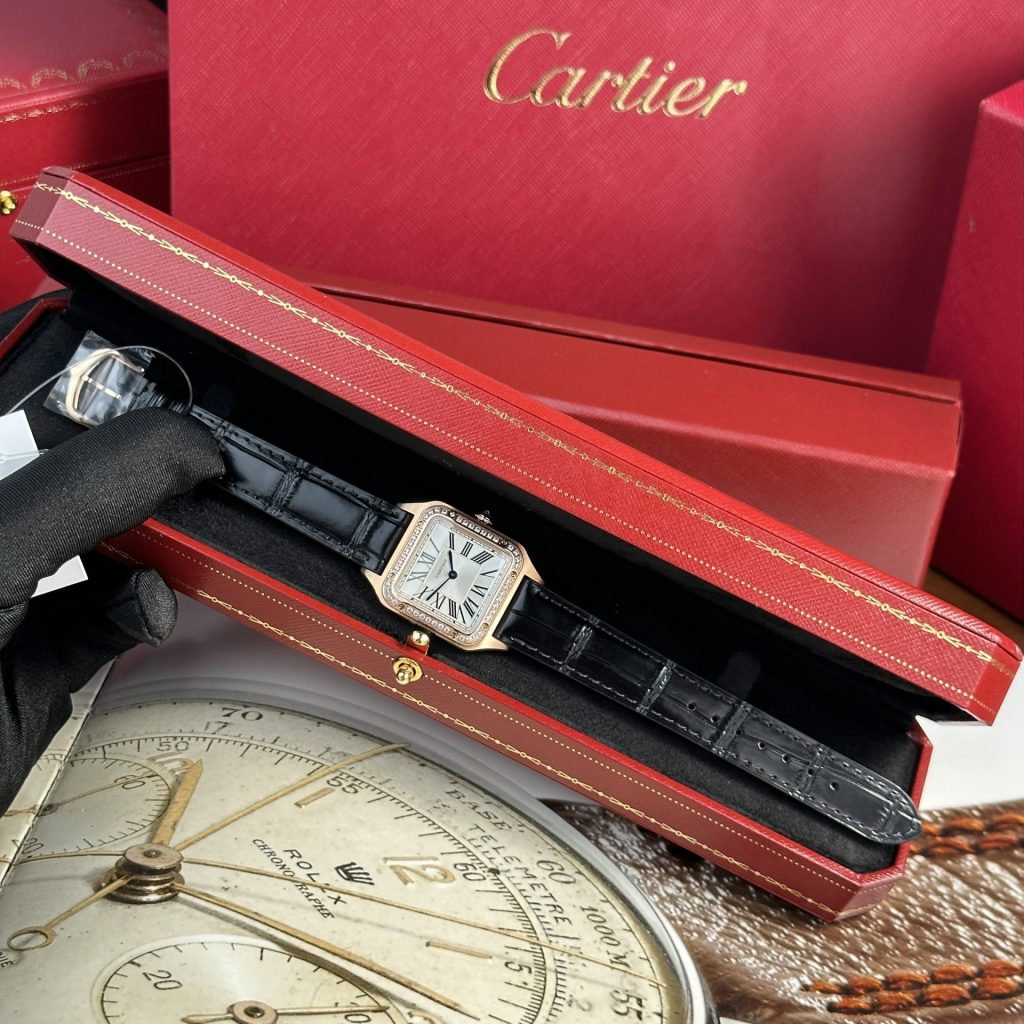 Đồng Hồ Cartier Santos Dumont Đính Đá Dây Da Màu Đen F1 Factory