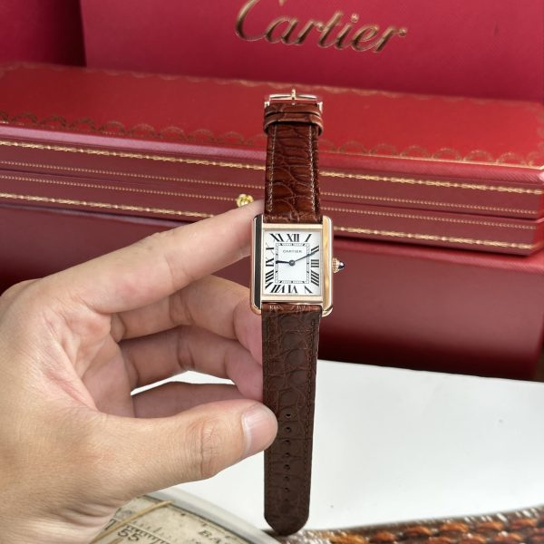 Đồng Hồ Cartier Tank Solo Chế Tác Máy Pin Dây Da Màu Nâu (2)