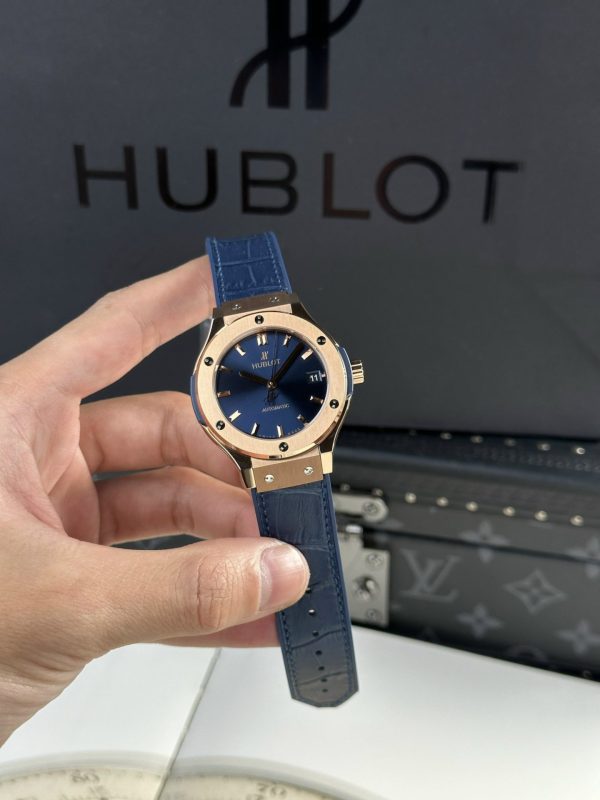 Đồng Hồ Hublot Classic Fusion King Gold Chế Tác Màu Xanh JJF 2024 38mmm (9)