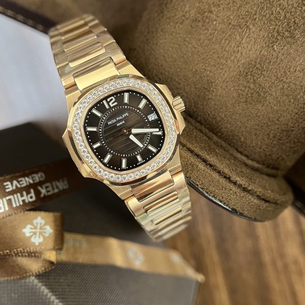 Đồng Hồ Patek Philippe Nautilus 7010 Nữ Đính Đá Máy Pin 32mm (1)