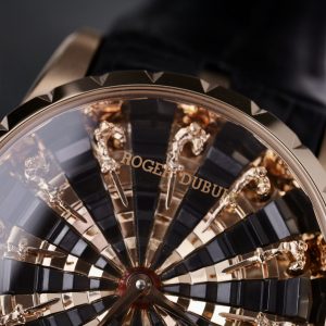 Đồng Hồ Roger Dubuis Chế Tác Excalibur Knights Of The Round Màu Đen 45mm (2)