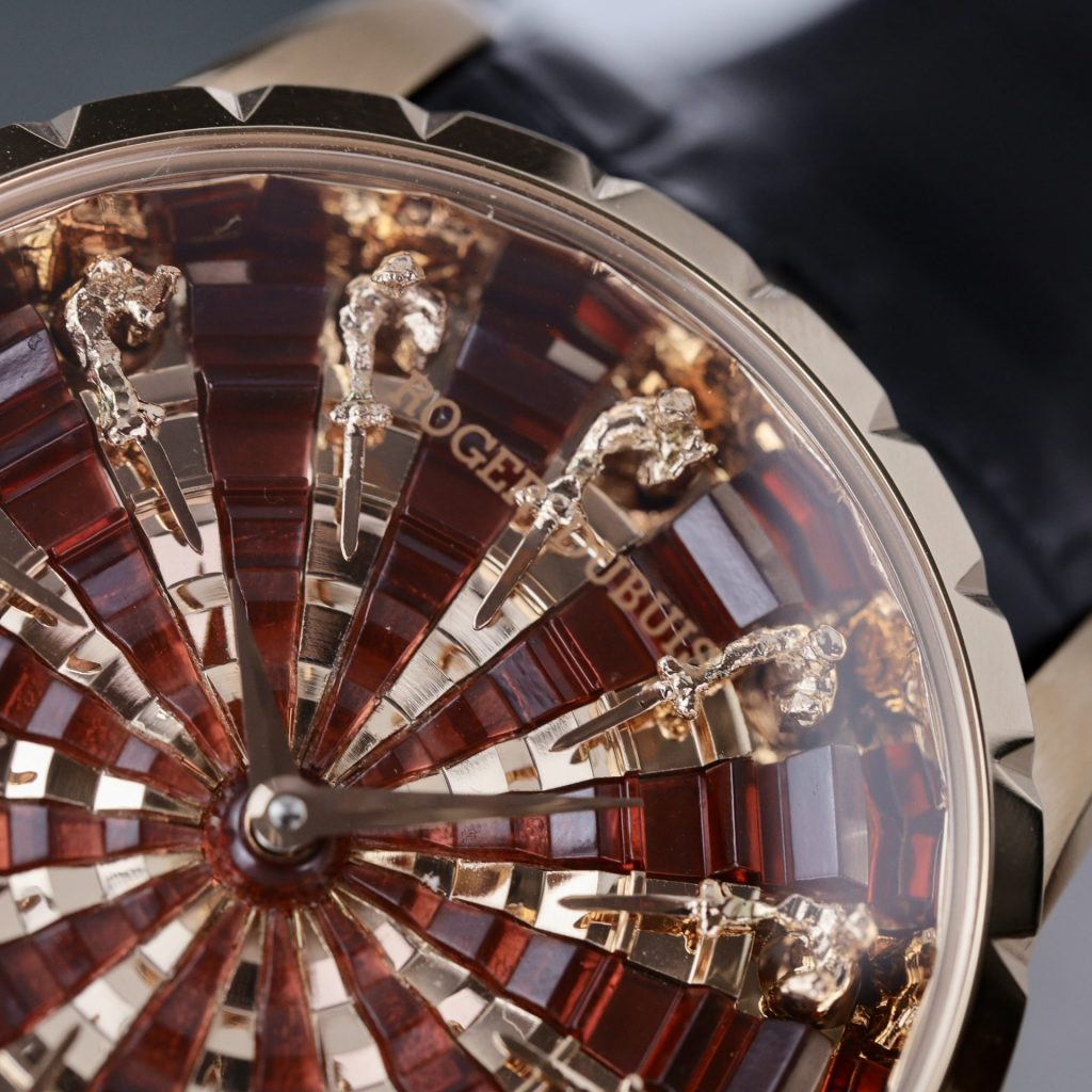 Đồng Hồ Roger Dubuis Replica 11 Excalibur Knights Of The Round RDDBEX 0785 Màu Đỏ 45mm (2)