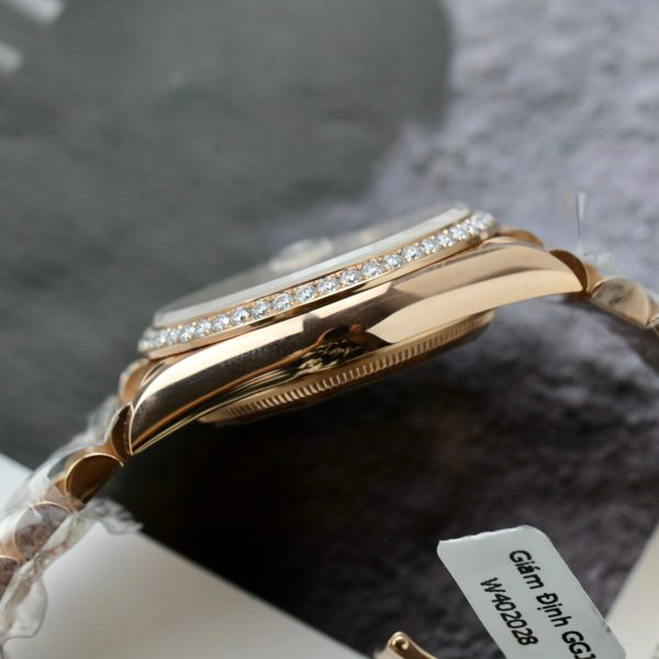 Đồng Hồ Rolex Day-Date 128345RBR Chế Tác Bọc Vàng Độ Moissanite Sapphire 40mm (3)