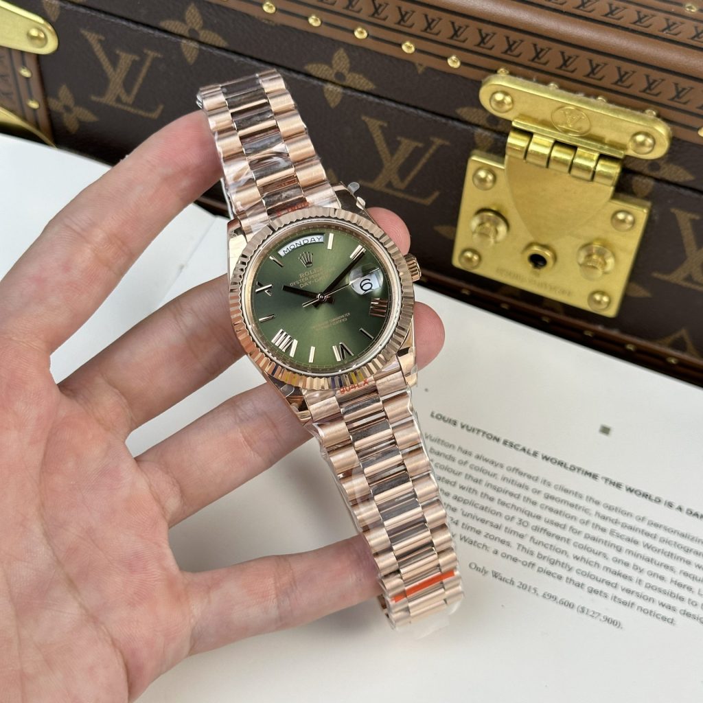 Đồng Hồ Rolex Day-Date 228235 Tinh Chỉnh 185gram Replica 11 Cọc Số La Mã Nhà Máy QF 40mm (2)