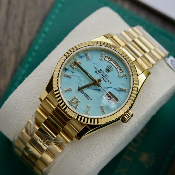 Đồng Hồ Rolex Day-Date 128238 Mặt Số Turquoise Chế Tác Bọc Vàng 18K