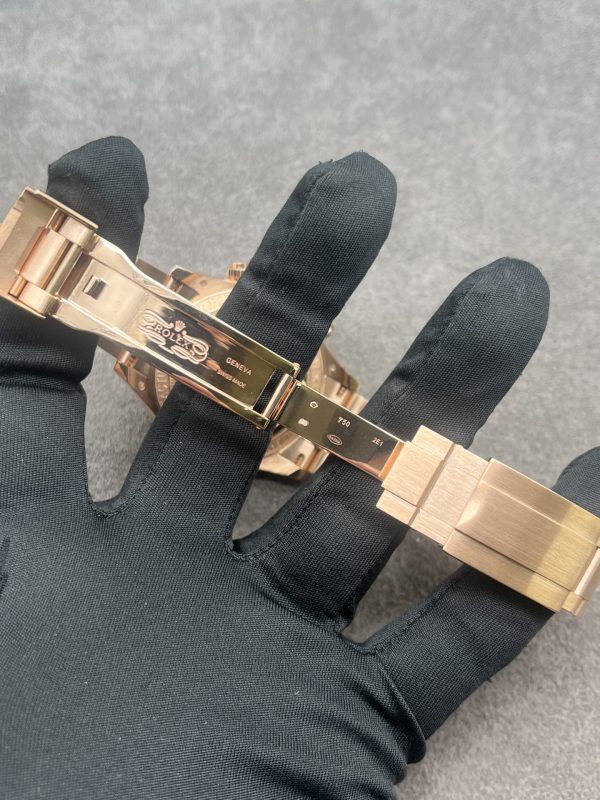 Đồng Hồ Rolex Daytona Skeleton Vàng Thật 18K Chế Tác Kim Cương Đá Quý 40mm (8)