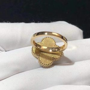 Nhẫn Van Cleef & Arpels Vintage Alhambra Khảm Xà Cừ Chế Tác Vàng 18K (2)