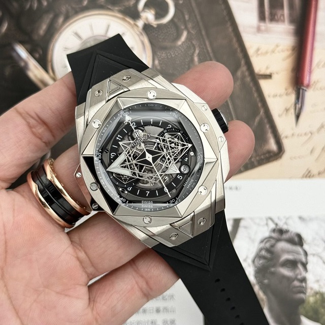 Top 4 Most Popular Fake Hublot Watches Collections at DWatch Luxury