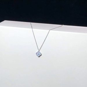 Vòng Cổ Chế Tác Van Cleef & Arpels Vintage Alhambra Kim Cương Vàng Trắng 18K (2)