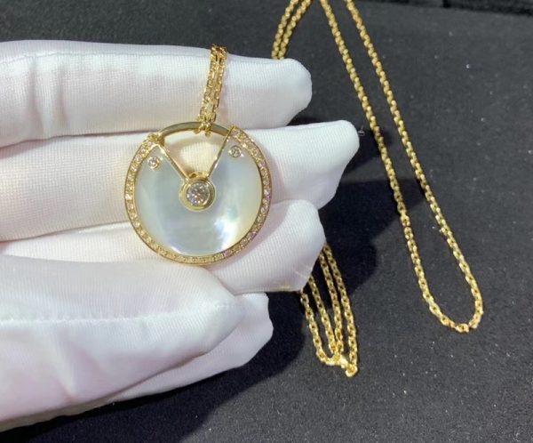 Vòng Cổ Nữ Amulette De Cartier Chế Tác Kim Cương Tự Nhiên Vàng 18K (2)