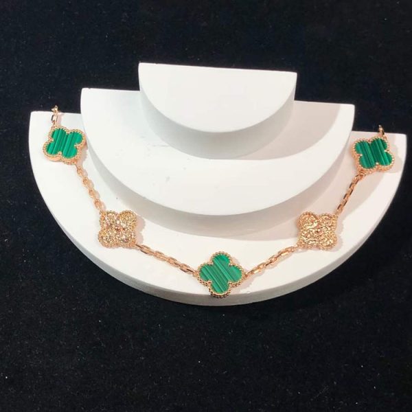 Vòng Tay Van Cleef & Arpels Vintage Alhambra Chế Tác Đá Quý Kim Cương Vàng Hồng 18K (2)