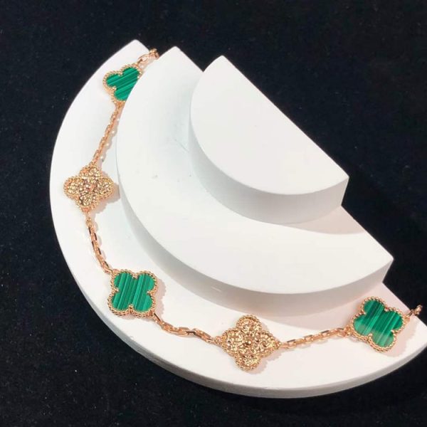 Vòng Tay Van Cleef & Arpels Vintage Alhambra Chế Tác Đá Quý Kim Cương Vàng Hồng 18K (2)