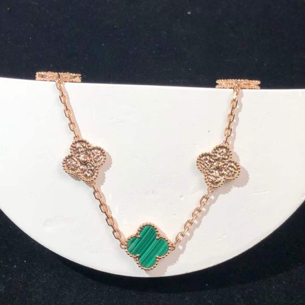 Vòng Tay Van Cleef & Arpels Vintage Alhambra Chế Tác Đá Quý Kim Cương Vàng Hồng 18K (2)