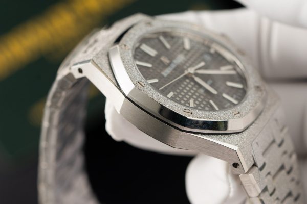 Đồng Hồ Audemars Piguet Royal Oak 15454BC Gray Dial Chế Tác (2)