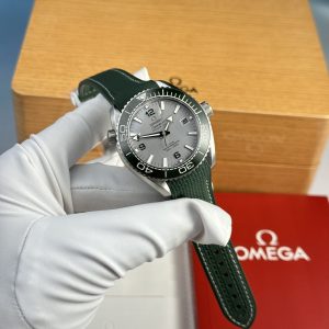 Đồng Hồ Omega Planet Ocean 600M Mặt Vân Xước Xám Niềng Gốm Xanh VSF (1)