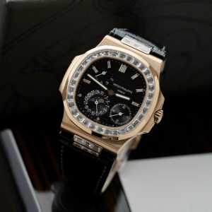 Đồng Hồ Patek Philippe Chế Tác Nautilus 5724R Đính Đá Màu Đen GRF 40mm (10)