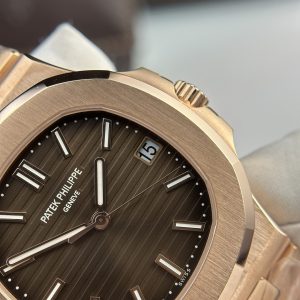 Đồng Hồ Patek Philippe Nautilus 5711 Bọc Vàng Tinh Chỉnh Thân Vỏ + Mặt Số + Máy Móc 40mm (1)