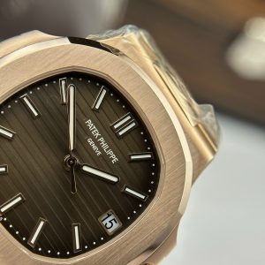 Đồng Hồ Patek Philippe Nautilus 5711 Bọc Vàng Tinh Chỉnh Thân Vỏ + Mặt Số + Máy Móc 40mm (1)