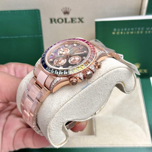 Đồng Hồ Rolex Daytona Rainbow Đính Kim Cương Tự Nhiên Bọc Vàng Mặt Khảm Trai 40mm (4)