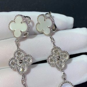 Bông Tai Nữ Van Cleef & Arpels Magic Alhambra Chế Tác Xà Cừ Kim Cương Vàng Trắng 18K (2)