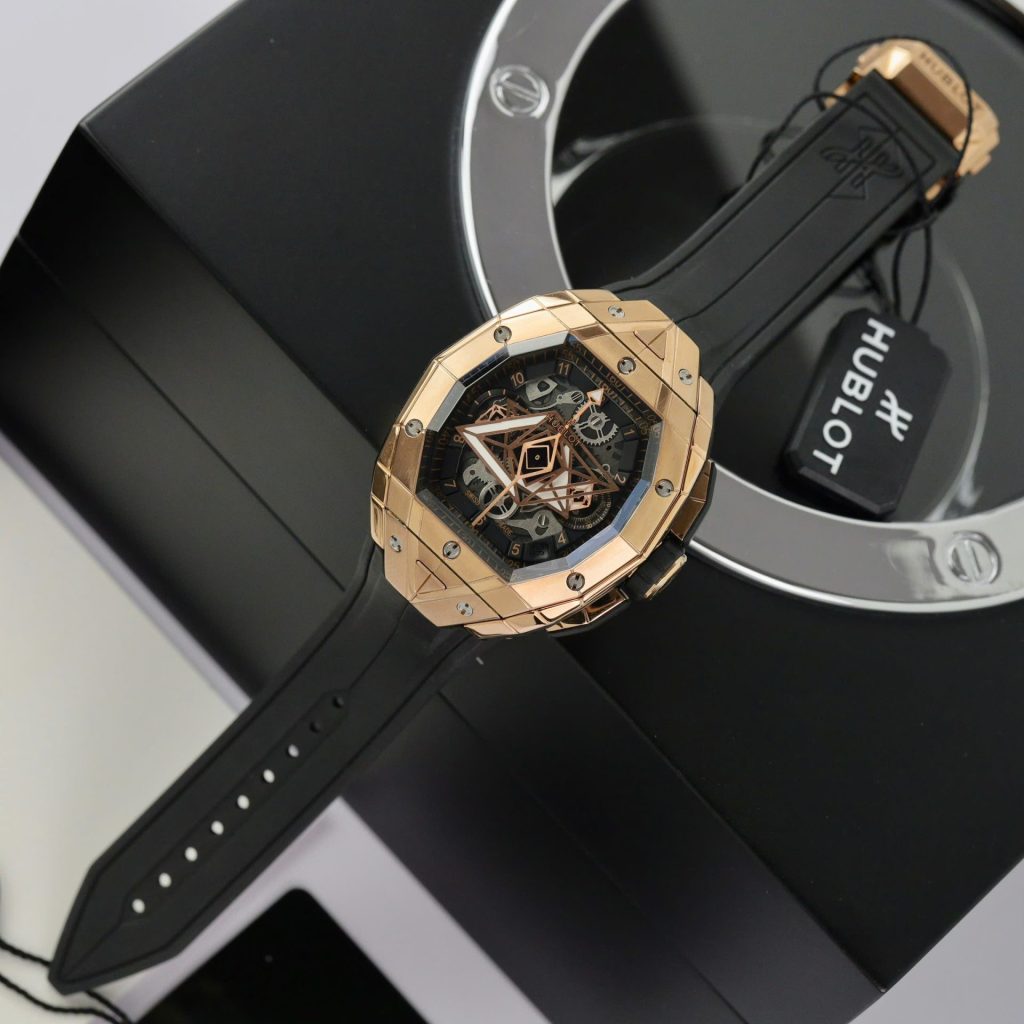 Đồng Hồ Hublot Spirit Of Big Bang Sang Bleu King Gold Replica 11 Màu Đen 42 (2)