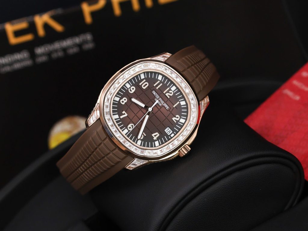 Đồng Hồ Patek Philippe Aquanaut 5167R Đính Đá Baguette GR Factory 40mm (12)