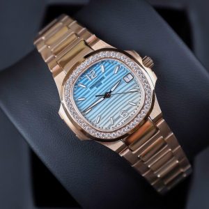 Đồng Hồ Patek Philippe Nautilus 7010R Nữ Dây Kim Loại Nhà Máy GR 32mm (1)