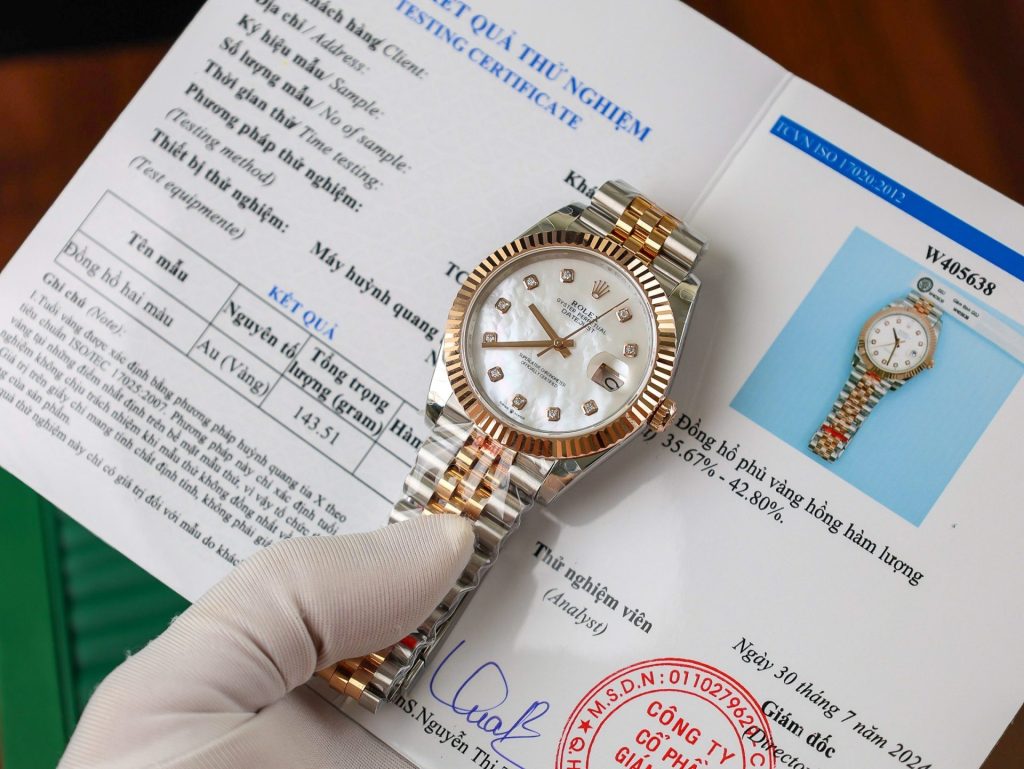 Đồng Hồ Rolex Bọc Vàng Mặt Khảm Trai Trắng Cọc Số Moissanite GMF 41mm (2)