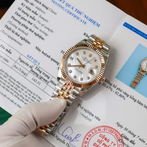 Đồng Hồ Rolex Bọc Vàng Mặt Khảm Trai Trắng Cọc Số Moissanite GMF 41mm (2)