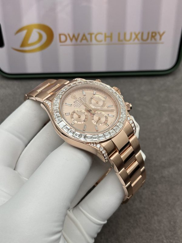 Đồng Hồ Rolex Cosmograph Daytona 126595TBR Chế Tác Vàng Khối Kim Cương 40mm (1)