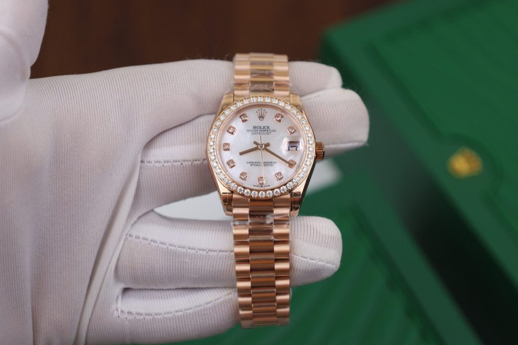 Đồng Hồ Rolex DateJust Mặt Khảm Trai Trắng Đính Moissanite 31mm (4)