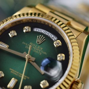 Đồng Hồ Rolex Day-Date Bọc Vàng Mặt Số Ombre Xanh Lá Cây Replica 36mm (1)