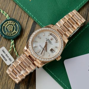 Đồng Hồ Rolex Day-Date Đính Moissanite Độ Mặt Xà Cừ Tự Nhiên Bọc Vàng 36mm (22)