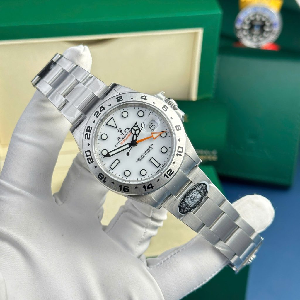 Đồng Hồ Rolex Explorer II 226570 Replica 11 Mặt Trắng Clean Factory 42mm (1)