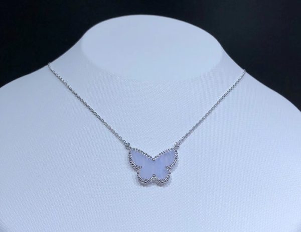 Vòng Cổ Van Cleef & Arpels Lucky Alhambra Butterfly Chế Tác Đá Quý Vàng Trắng 18K (2)