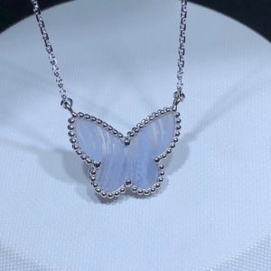 Vòng Cổ Van Cleef & Arpels Lucky Alhambra Butterfly Chế Tác Đá Quý Vàng Trắng 18K (2)