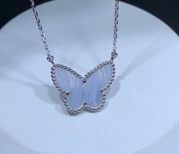 Vòng Cổ Van Cleef & Arpels Lucky Alhambra Butterfly Chế Tác Đá Quý Vàng Trắng 18K (2)