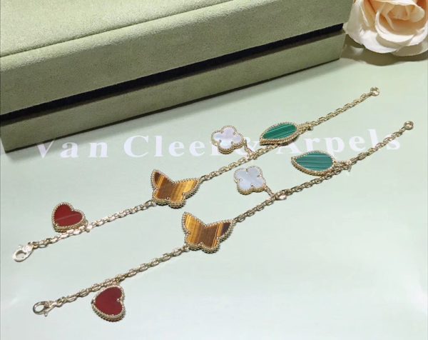 Vòng Tay Van Cleef & Arpels Lucky Alhambra Chế Tác Đá Quý Xà Cừ Vàng 18K (2)