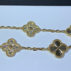 Vòng Tay Van Cleef & Arpels Vintage Alhambra 5 Hoạ Tiết Chế Tác Kim Cương Thiên Nhiên Vàng 18K (2)