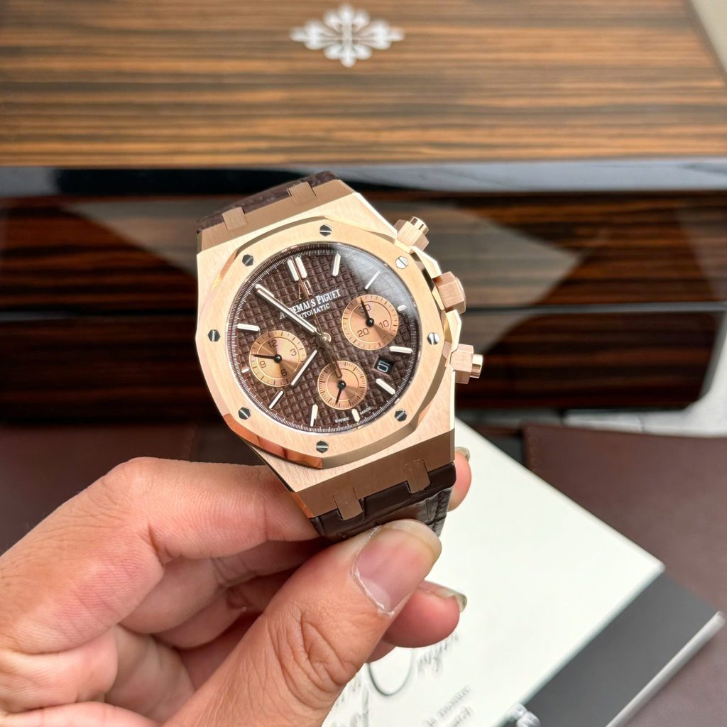 Đồng Hồ Audemars Piguet Royal Oak 26331OR Fake 11 Mặt Nâu Dây Da IP Factory 41mm (2)