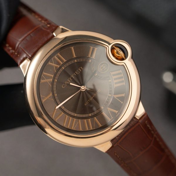 Đồng Hồ Cartier Ballon Bleu W6920037 Rose Gold Replica 11 Dây Da Nâu 42mm (2)