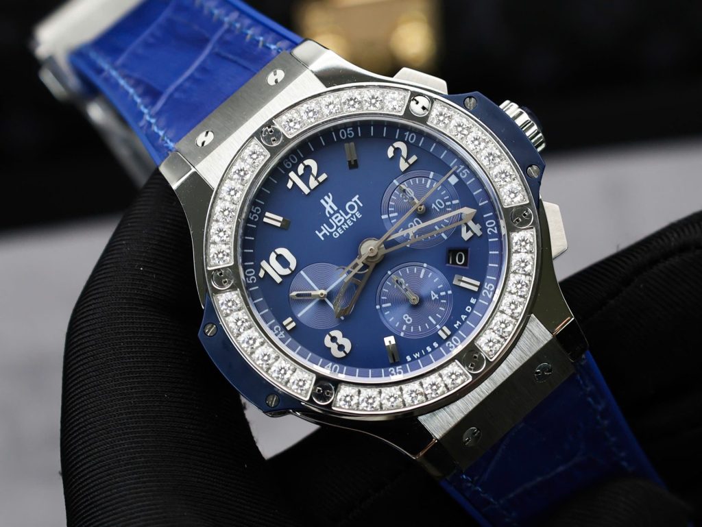 Đồng Hồ Hublot Big Bang Chronograph Chế Tác Viền Đính Kim Cương Moissanite Màu Xanh Blue 44mm (2)